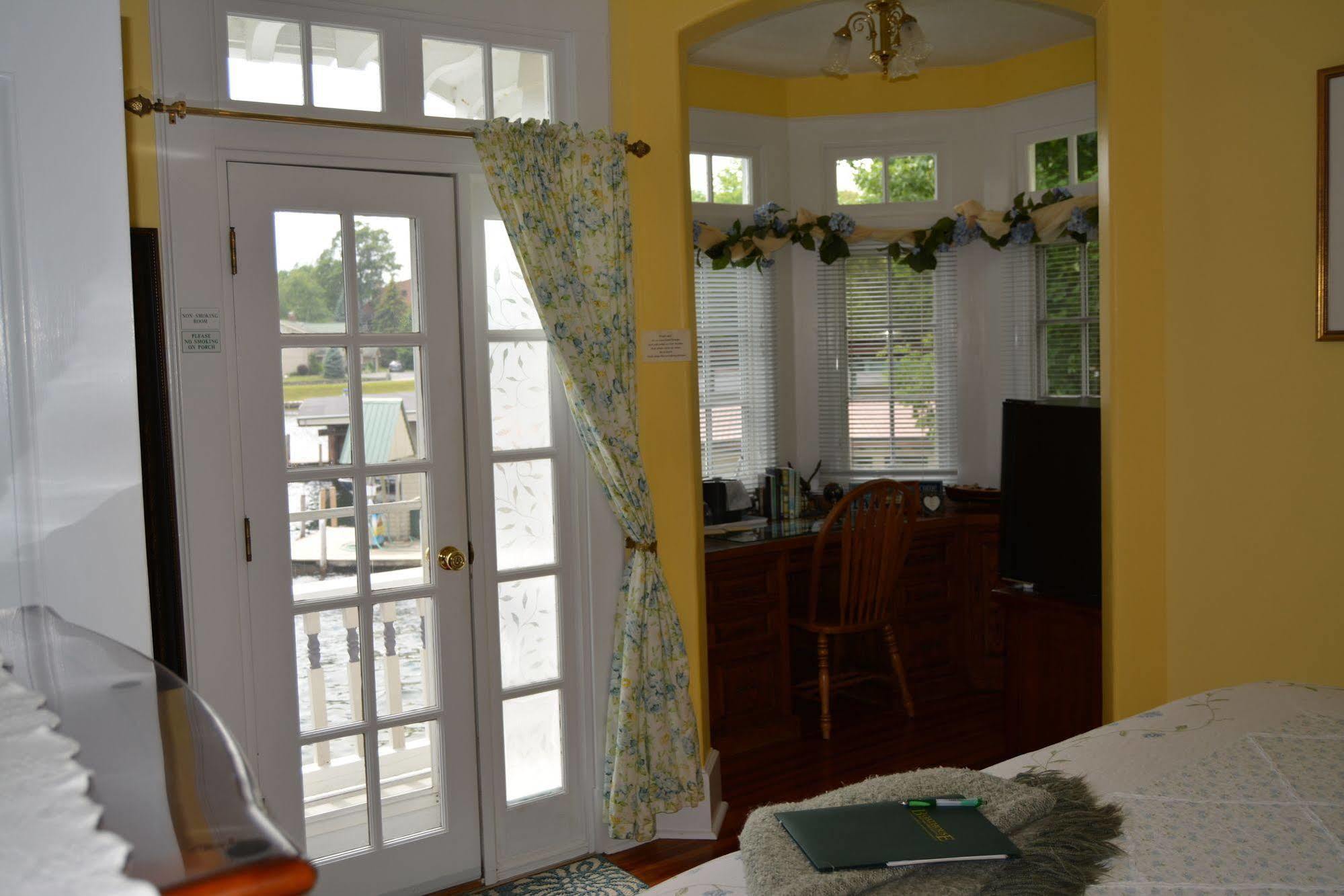Lake George Boathouse Waterfront Lodging Bolton Landing Luaran gambar